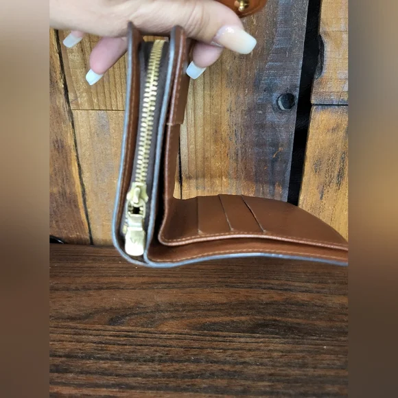 Louis Vuitton Bifold Zip Monogram Compact Wallet